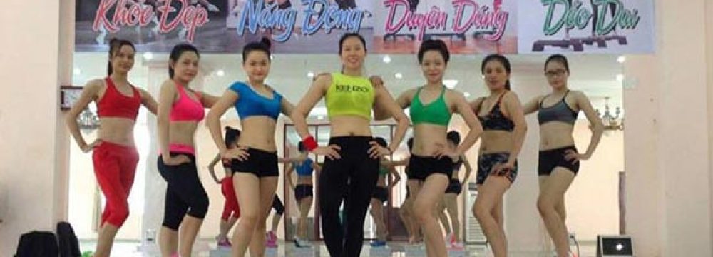 cung ung giao vien aerobic hlv yoga