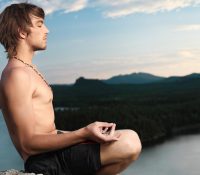 Những lưu ý khi tập yoga cho người bị cao huyết áp?