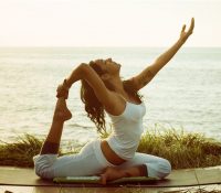 Yoga chìa khóa vàng chăm sóc thể chất, nuôi dưỡng tâm hồn
