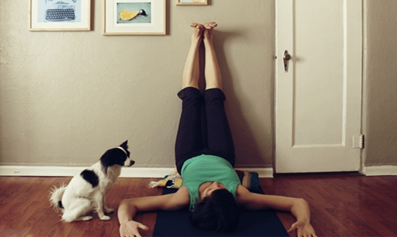 5 động tác yoga chữa mất ngủ