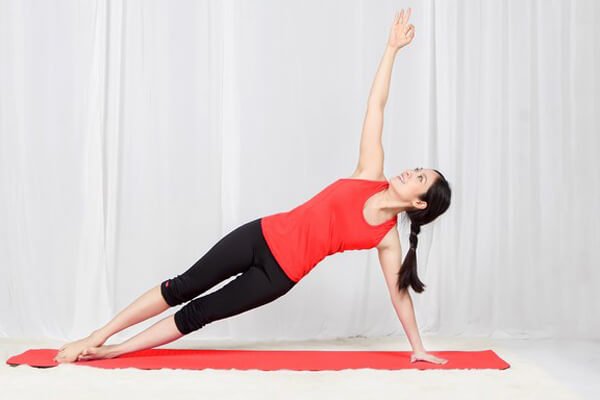 Yoga giảm mỡ bụng sau sinh