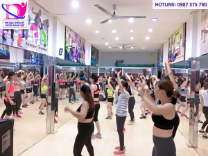 GIẢM CÂN CÙNG ZUMBA MANG ĐẾN NHIỀU BẤT NGỜ VỚI VÓNG DÁNG