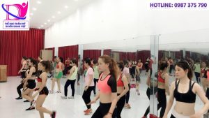 4 LÝ DO CỦA VIỆC NHẢY ZUMBA MÀ BẠN KHÔNG THỂ KHÔNG BIẾT