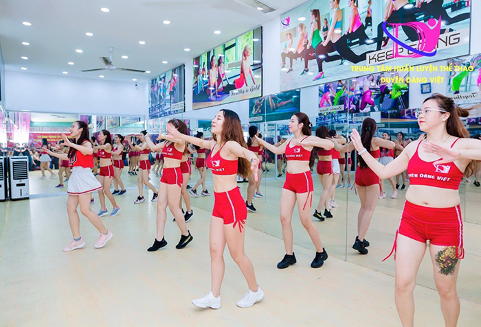 Huấn luyện viên Zumba