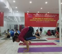 Điều kiện để học huấn luyện viên yoga là gì?